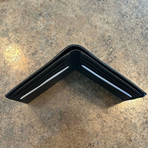 NWOT GUCCI Jumbo GG Leather Men’s Bifold Wallet - Picture 4 of 15